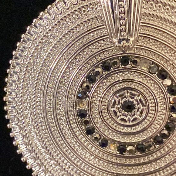 Charming Charlie Long Chain Medallion Pendant Necklace Silvertone - Picture 3 of 14